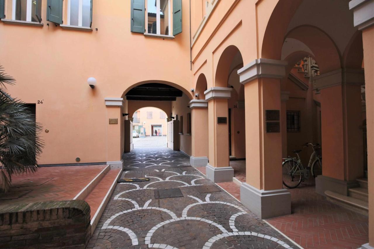 Il Verde Nel Corso Cento  Exteriör bild
